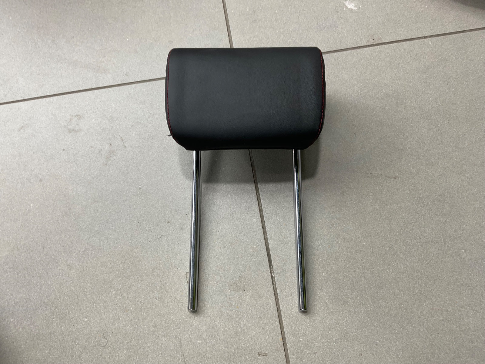 Suzuki Alto 2014-2026 Japanese Style Headrest providing premium neck support and a modern, stylish design.