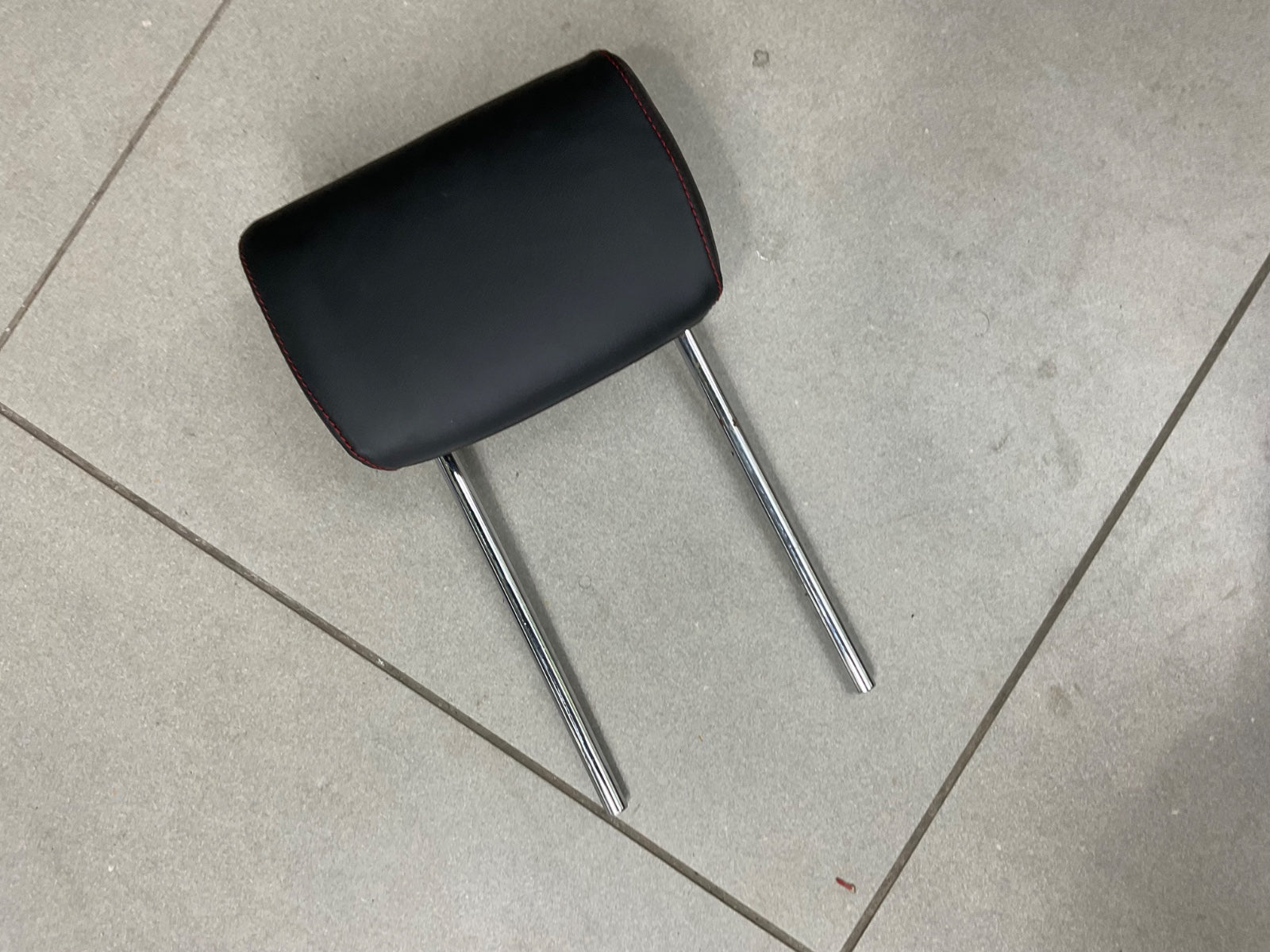 Suzuki Alto 2014-2026 Japanese Style Headrest providing premium neck support and a modern, stylish design.