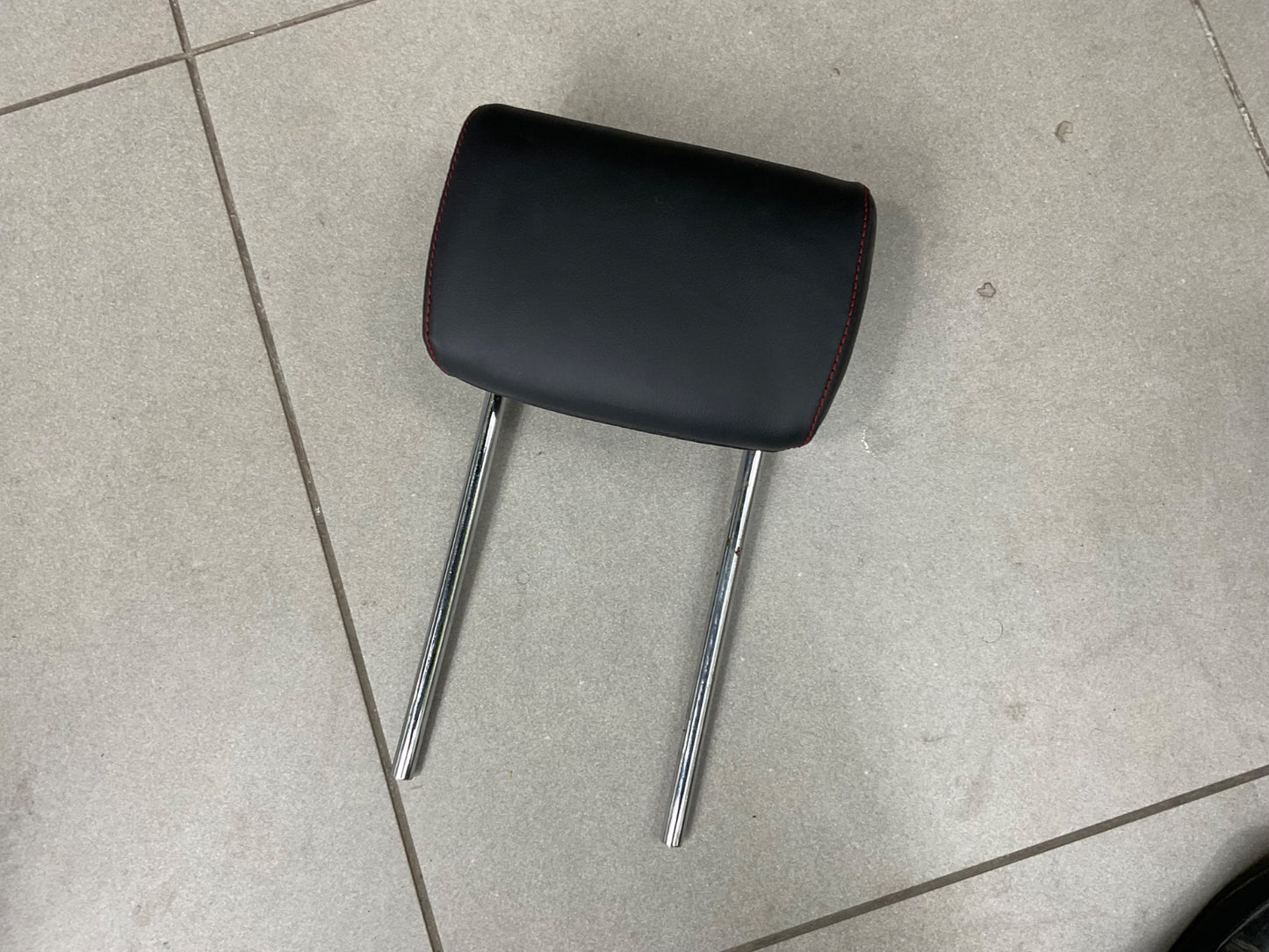 Suzuki Alto 2014-2026 Japanese Style Headrest providing premium neck support and a modern, stylish design.