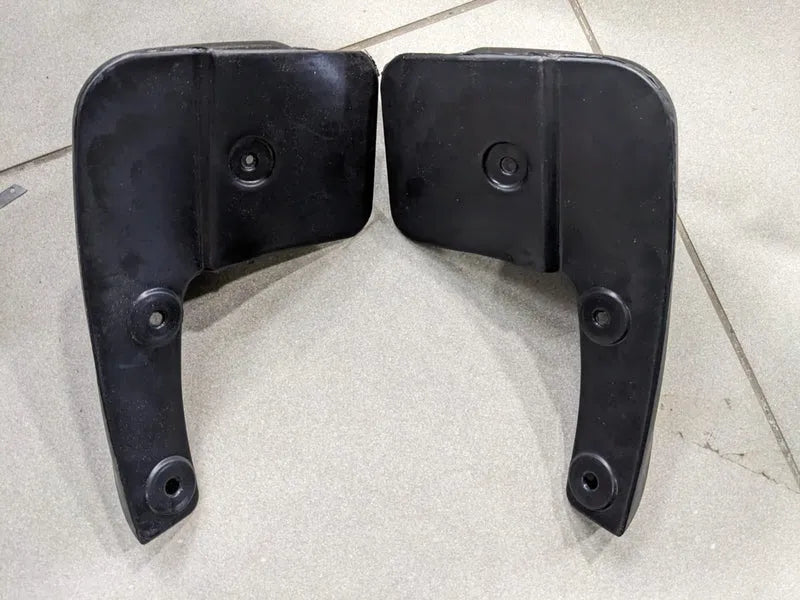 Suzuki Alto Mud Flaps – Durable & Stylish Splash Guards
