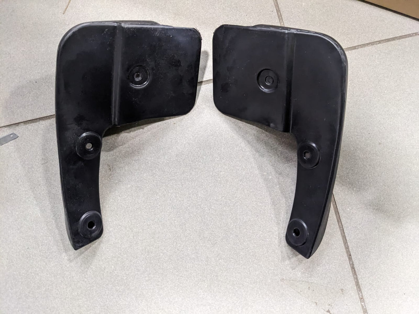 Suzuki Alto Mud Flaps – Durable & Stylish Splash Guards

