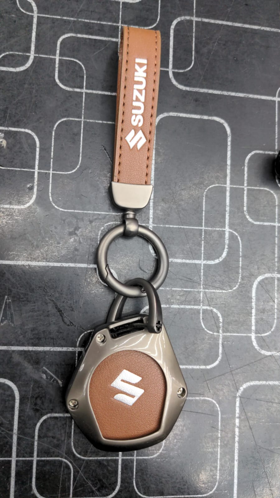 Suzuki Leather Key Cover – Stylish and durable key protection for your Suzuki car.