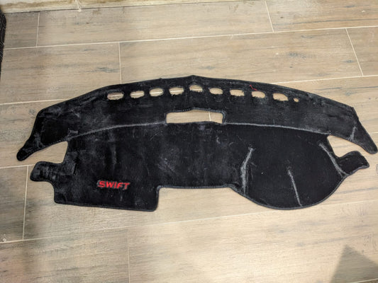 Suzuki Swift 2010-2021 Dashboard Mat – Anti-Glare, Heat-Resistant, UV Protection

