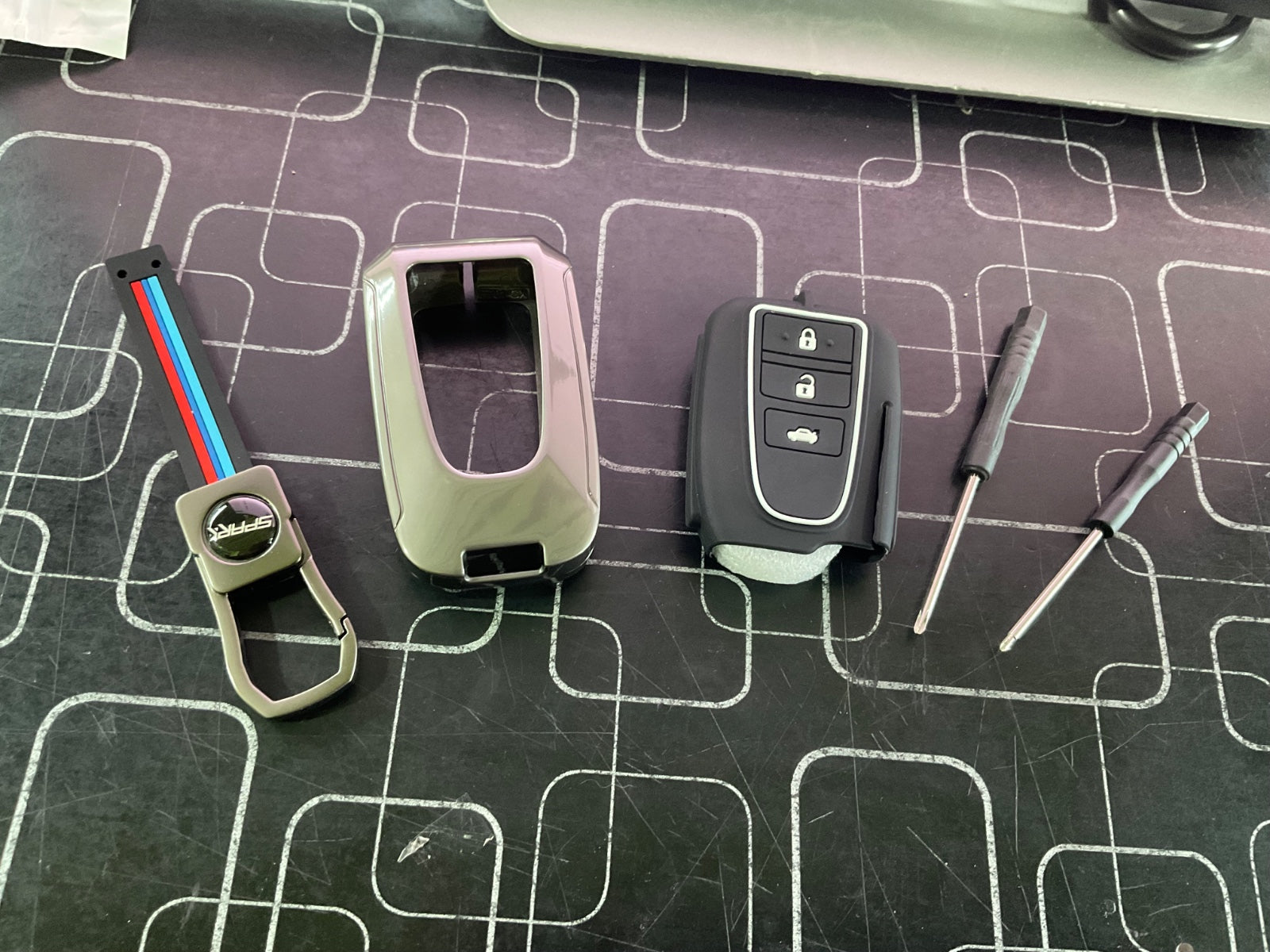 Toyota Yaris metal key cover offering stylish design, durability, and superior key protection.

