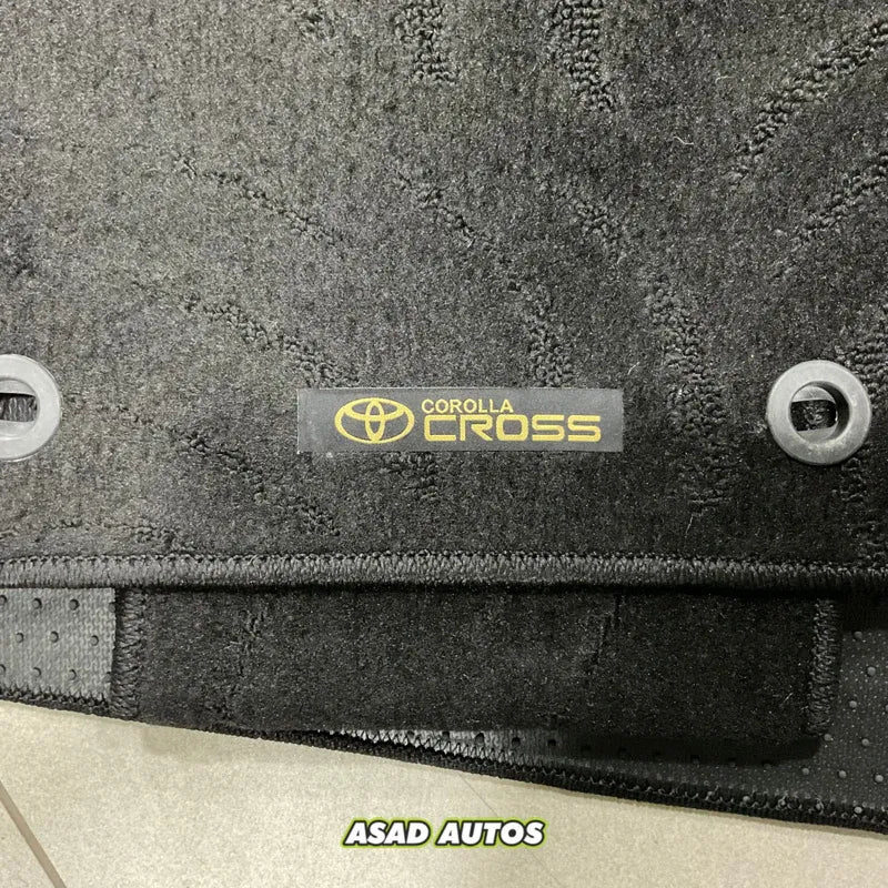 Custom Carpet Floor Mats for Toyota Cross
