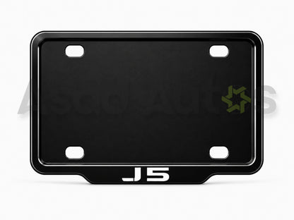 VANTIQ custom number plate frame-white-fitted on Jaecoo J5 front plate area - Asad Autos